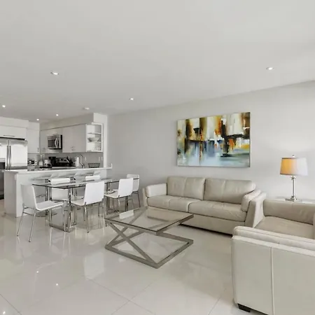 Ocean Breeze Retreat 2Bed 2Bath, Heated Pool! Apartment